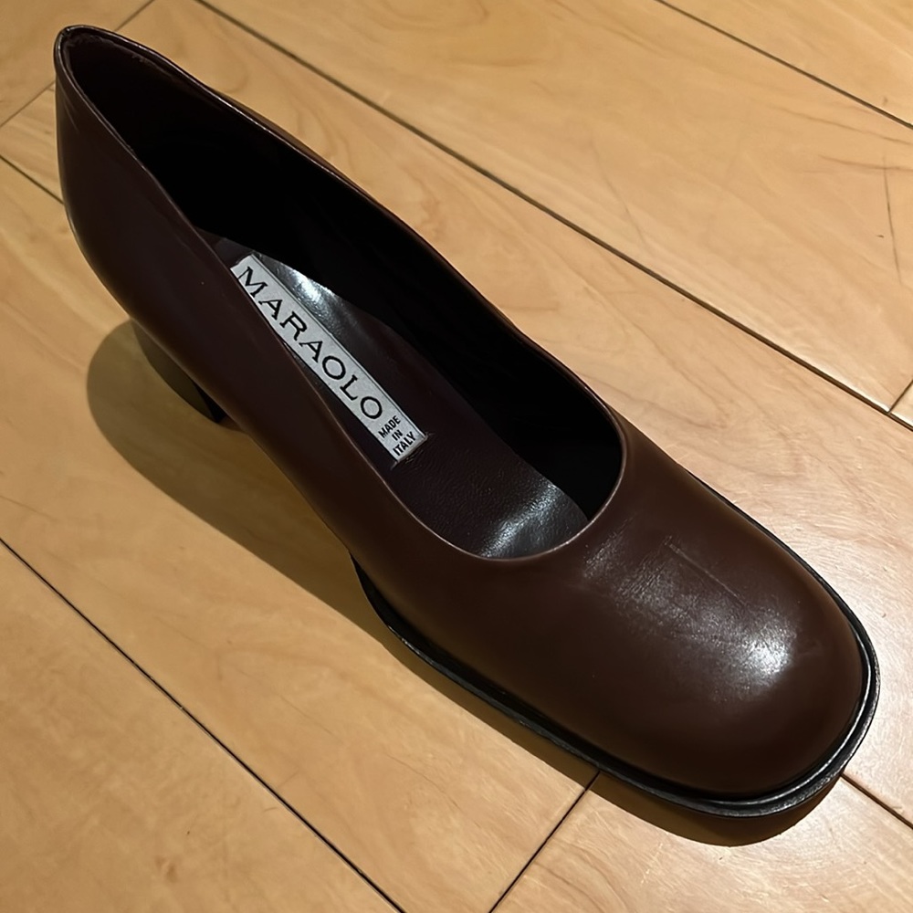Italian leather pumps